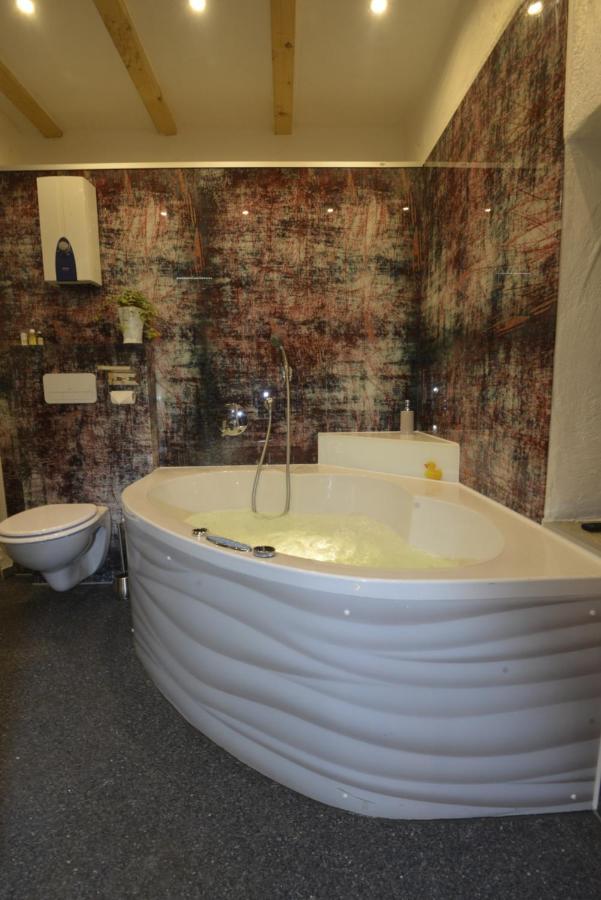 Eifel Kate, Relaxen Mit Sauna Und Whirlpool Dahlem (Euskirchen) Exterior foto